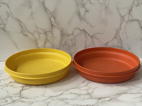 VTG Lot of 2 Tupperware Seal N Serve Bowls Lids Harvest Yellow Orange 1336 1337 - Picture 12 of 20