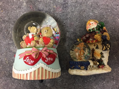 Christmas Snow Globe & Love You Bear Water Globe Music Box