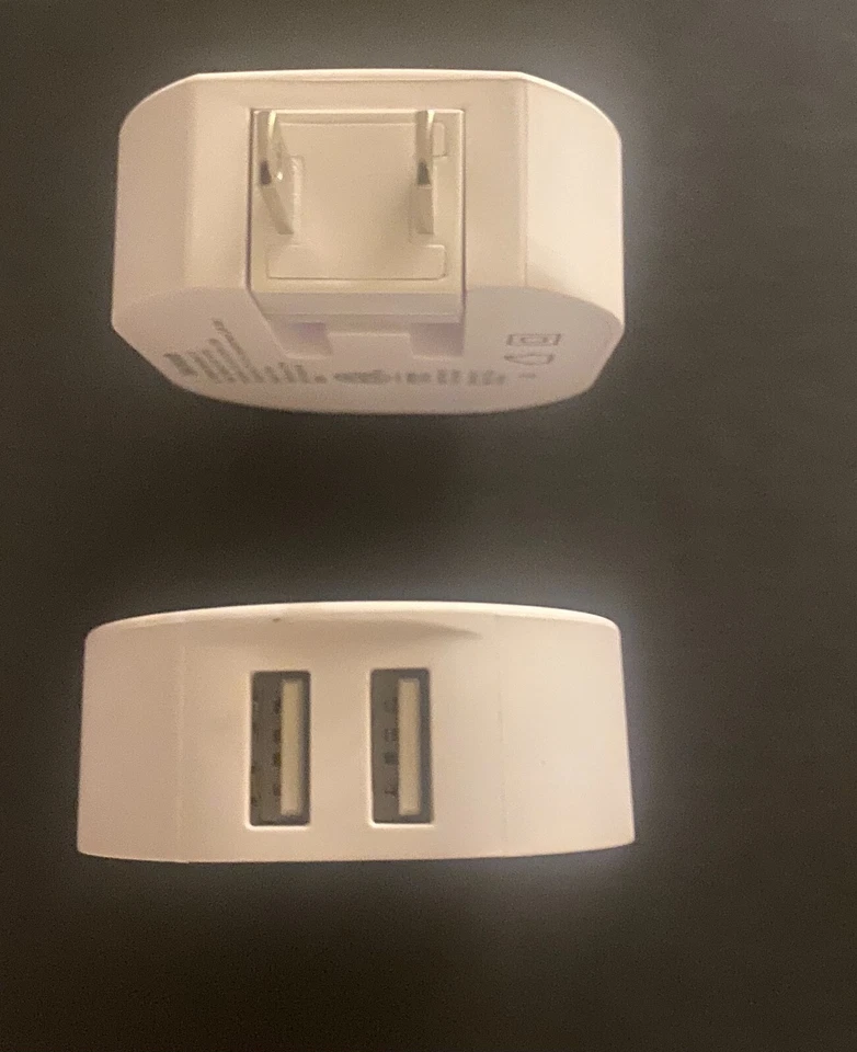 Cargador de Pared USB BackWeb Doble Puerto, Blanco NUEVO... (Vendedor de EE. UU.) Foto 2 de 2