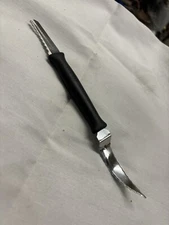 Pampered Chef Grapefruit Knife Cutter 1265 Cuts Separates Fruit Serrated Tool