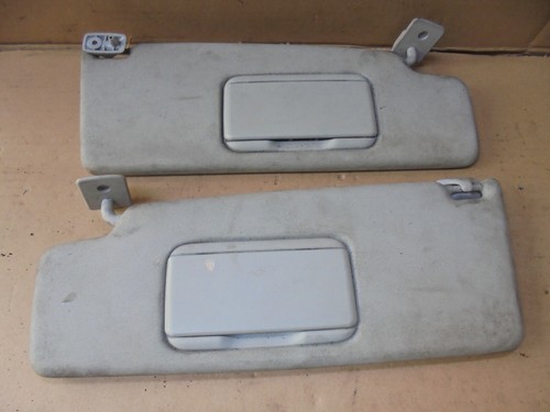 VW VOLKSWAGEN POLO MK4 1994-2000 PAIR OF SUN VISORS WITH 2 MIRRORS AND CLIPS - Afbeelding 1 van 4