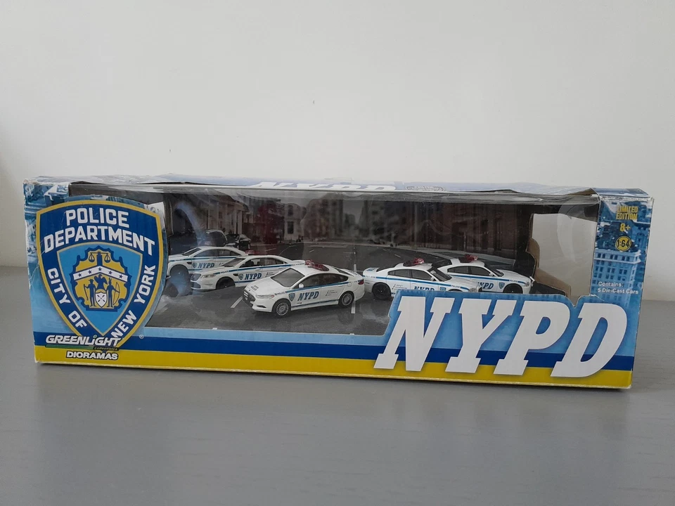 Modelos diecast policía de la policía de Nueva York diorama. Greenlight escala 1/64 Foto 2 de 4