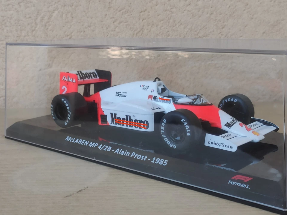 McLaren TAG Turbo MP4/2B 1985 Alain Prost Modellino Formula 1 Die-cast 1:24 - Immagine 4 di 4