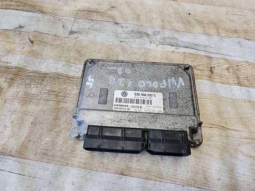 VW POLO AW1, BZ1, AE1 Motorsteuergerät ECU 03D906032C 3PD2501 34018634