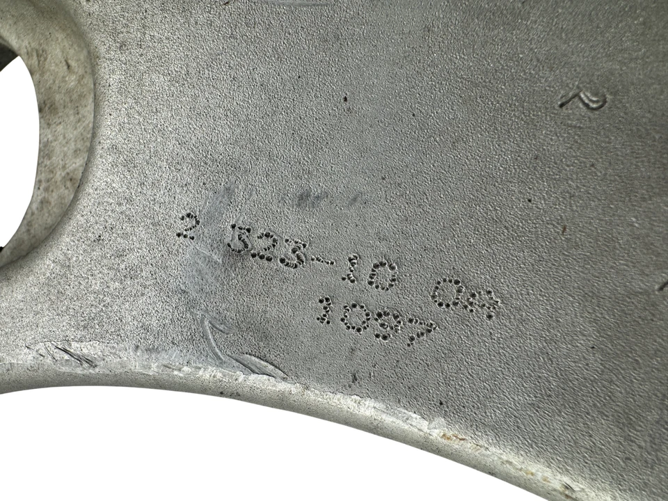 Brazo de control inferior delantero derecho Volkswagen Touareg 2011-2017 original OEM 2323100A Foto 3 de 4