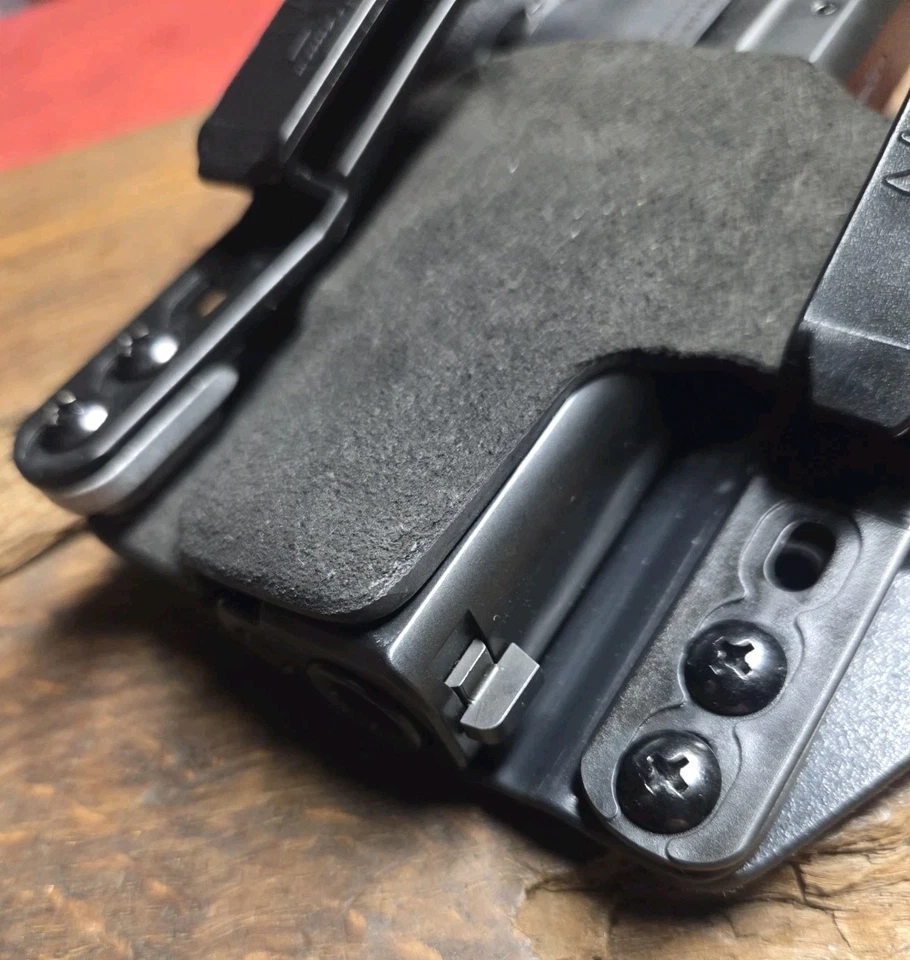 Coldre apêndice destro Haley Strategic Smith & Wesson Shield com bolsa Mag, muito bom estado - Imagem 4 de 4