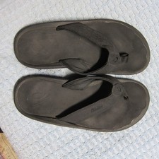 Olukai OHANA Black Leather Sandals Flip Flops Mens Size US 10 Hawaii Surf