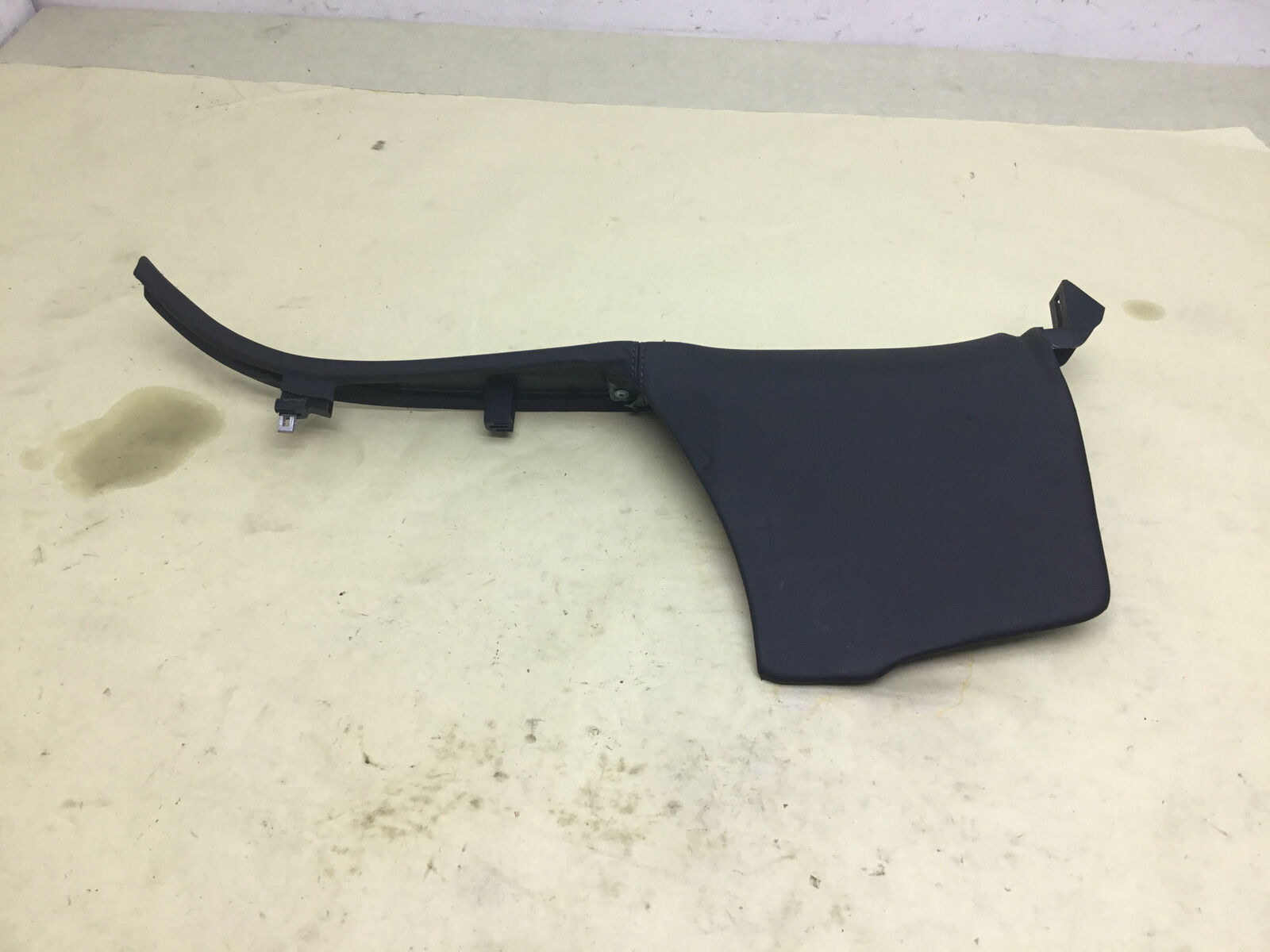 13-18 Bentley Flying Spur W12 Front Right Lower A Pillar Trim Cover Panel |:Y