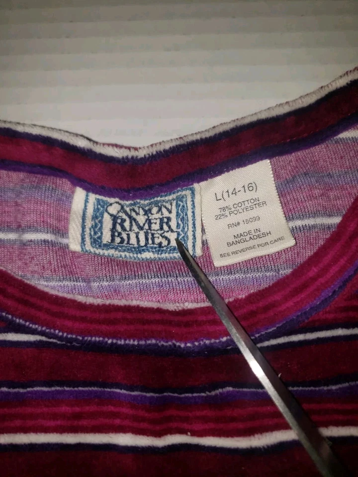 Camiseta listrada vintage anos 90 Canyon River azul meninas tamanho grande 14/16 roxa  - Imagem 2 de 4