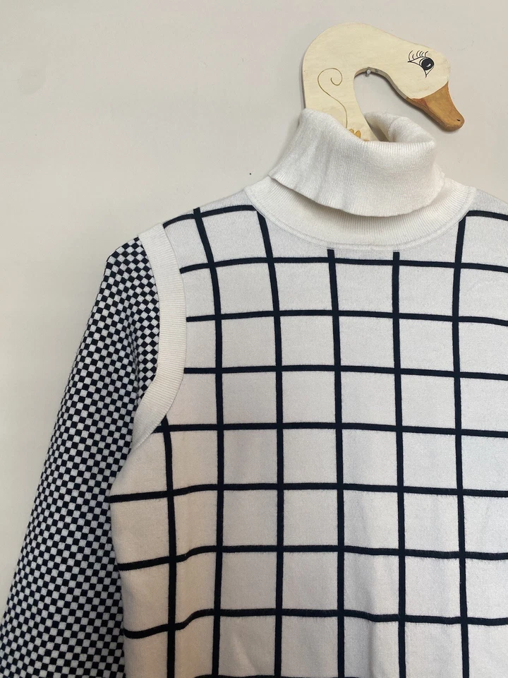 Karen Millen Suéter Blanco y Negro Cuadros Cuello Alto Tejido Suave Talla 2 Pequeño Foto 4 de 4