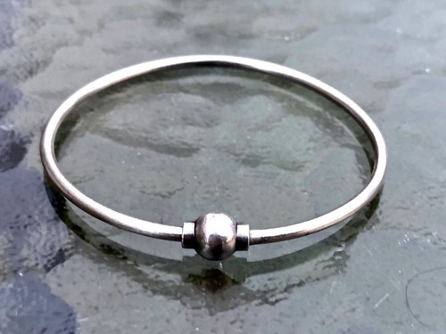 Vintage GR Cape Cod Sterling Silver ScrewBall Clasp Bangle Bracelet