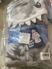 Boys XS 5/6 Adorable Saint Eve Youth Fleece Shark Robe Soft And Cozy Gray