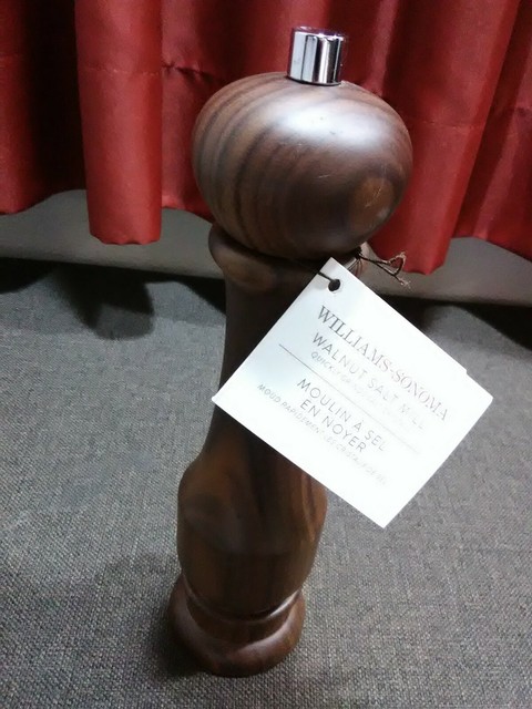 Nwt Pottery Barn Williams Sonoma Traditional Walnut Wood Salt