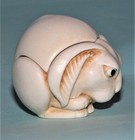 Harmony Kingdom Roly Poly box Tjrpra "Fergie" rabbit 2000, Adam Binder, retired