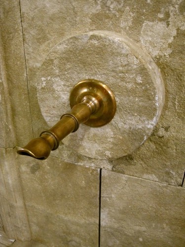 Wasserspeier, stilvoller Messing Speier - Brunnenauslauf Bari - Bild 3 von 8