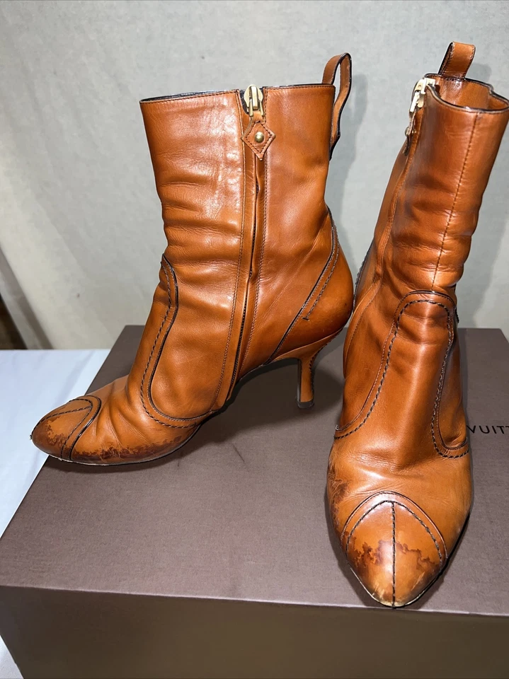 Authentic Louis Vuitton Brown women’s Booties Size 37 (7 Usa) - Image 3 of 4