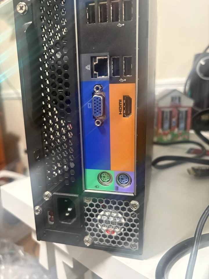 Gateway SX2855-UB10P  Small form factor Desktop PC Computer Intel Celeron G460. - Image 4 of 4