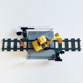 LEGO City: Level Crossing (7936) 98% Complete Set with Manual. No Box