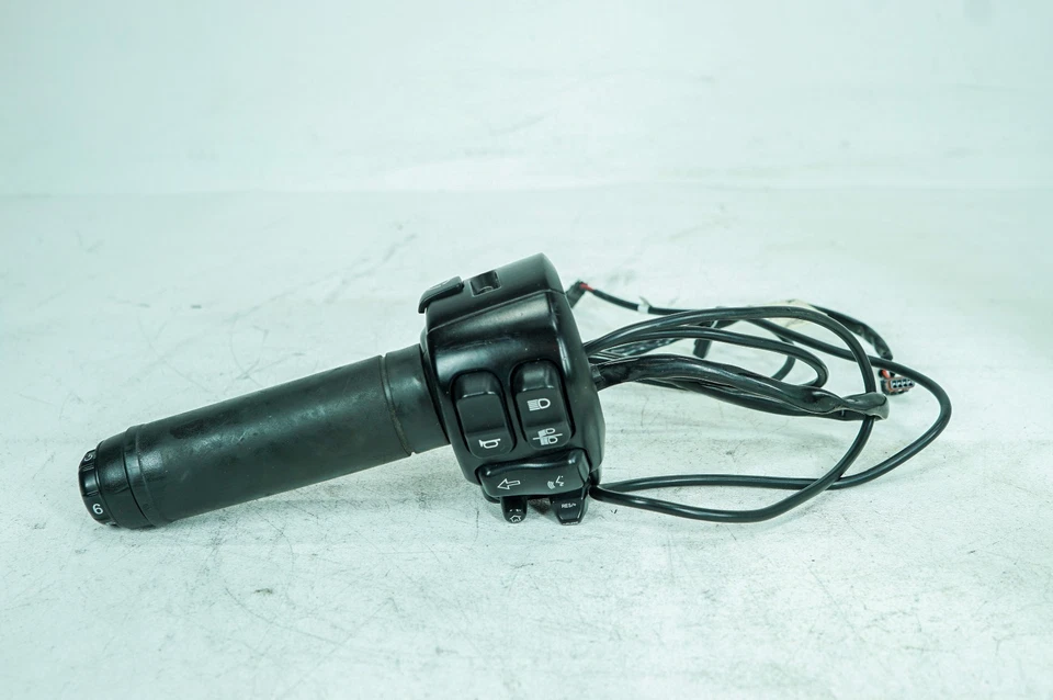 16 Harley Ultra Electra Left Headlight Turn Signal Horn Switches Controls 1394 - Image 4 of 4