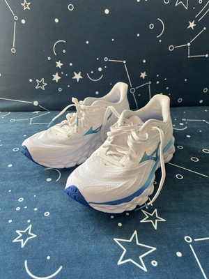 Mizuno Women's Wave Sky 8 Running Shoe, 7.5 NWOT