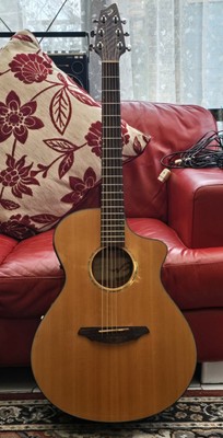 Breedlove Solo C35/SME Akustikgitarre