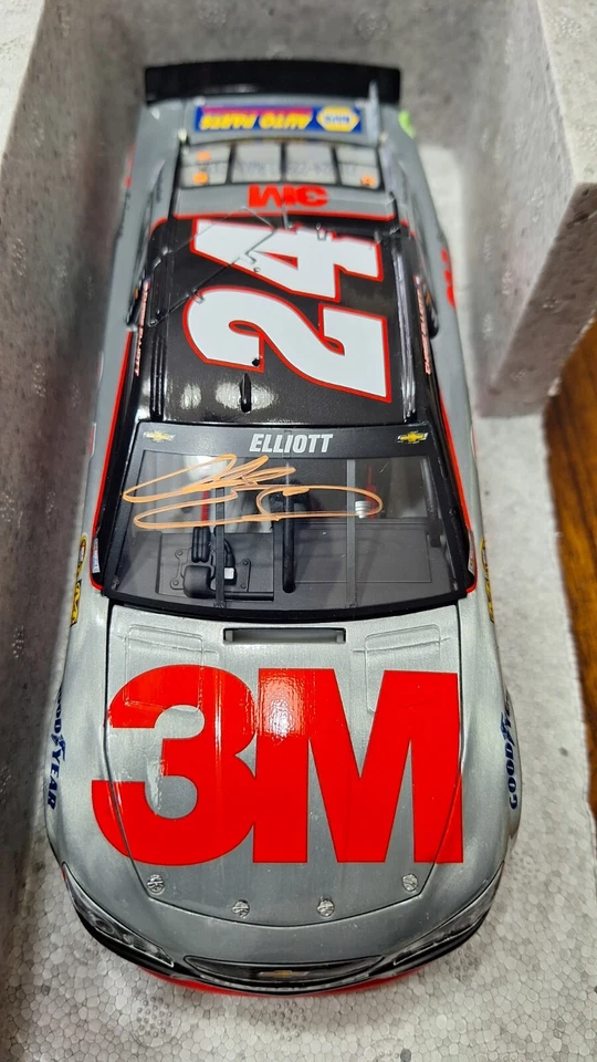 Chase Elliott #24 3M 2016 acabado crudo Elite autografiado Chevy SS # 21/24 Foto 2 de 4