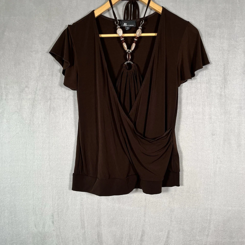 Top para mujer AB Studio marrón adornado con cuentas envolvente cuello en V manga acampanada talla XL Foto 2 de 4