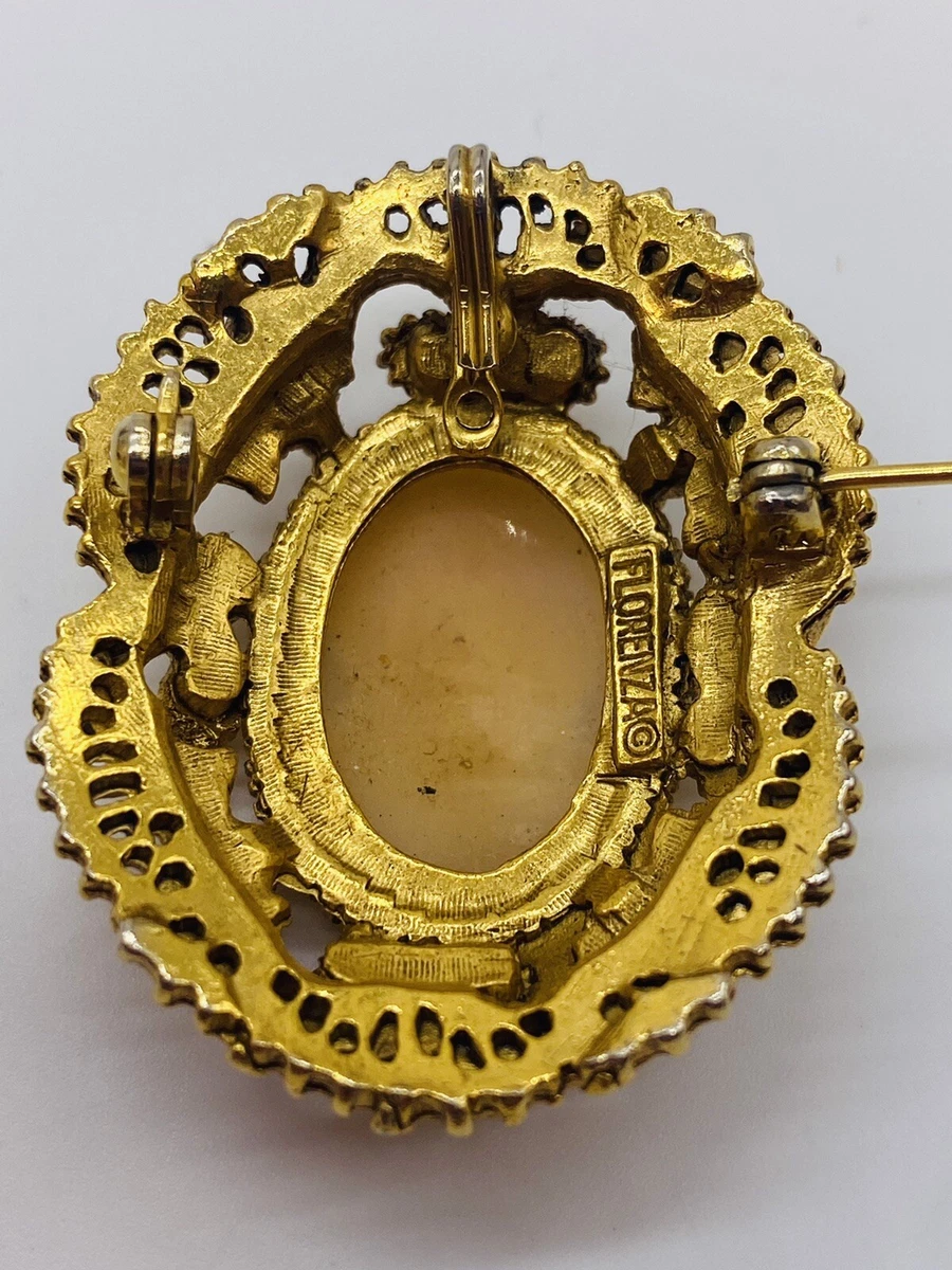 Vintage florenza shop cameo brooch