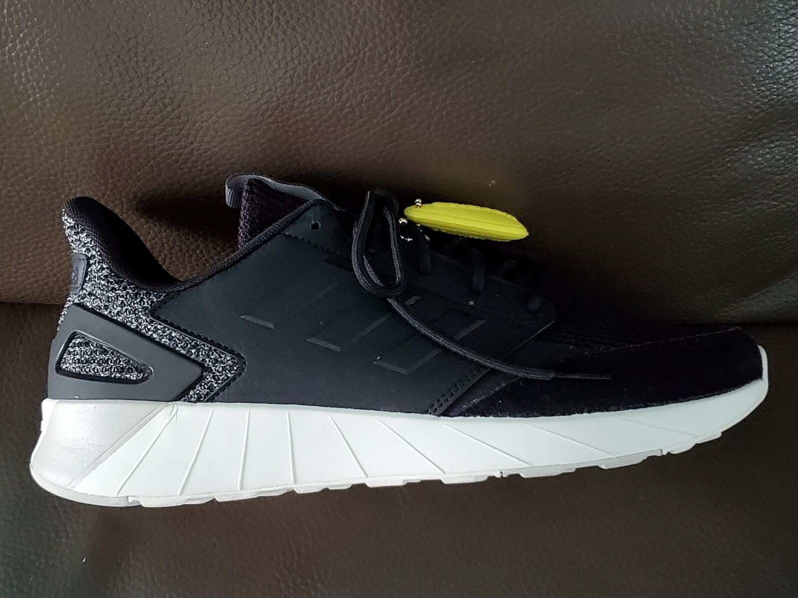 adidas questarstrike x