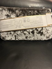 Adrienne Vittadini charging wallet Charcoal Velvet
