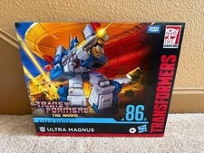 *NEW* ULTRA MAGNUS Hasbro Transformers Studio...