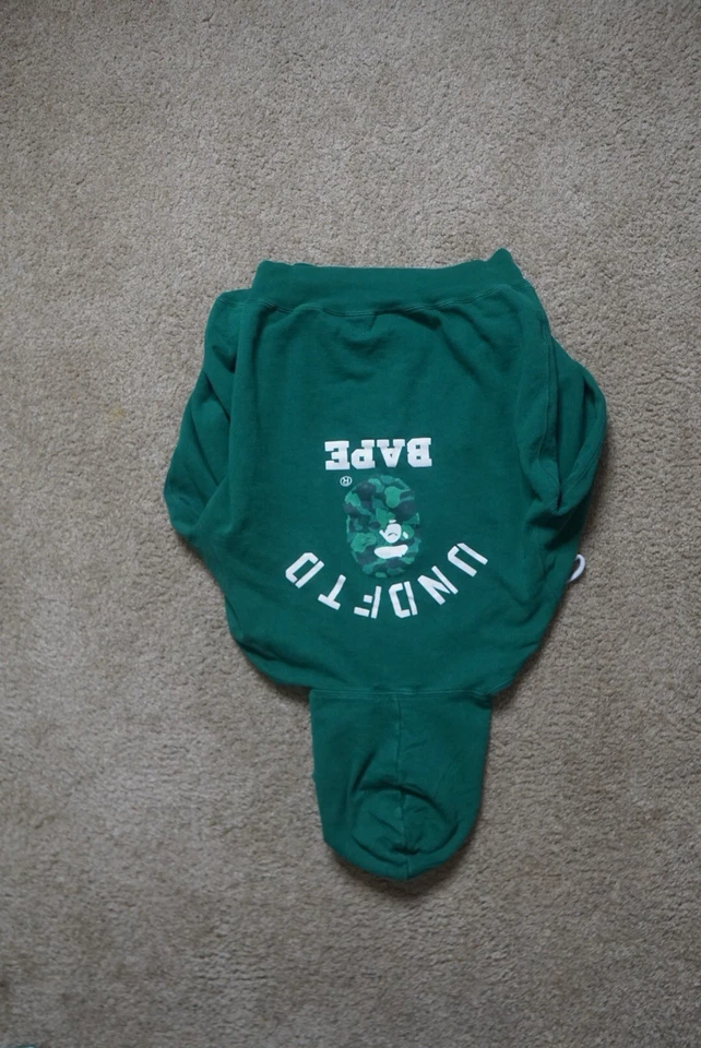 BAPE X UNDEFEATED HOODIE GREEN SMALL - Image 4 of 4