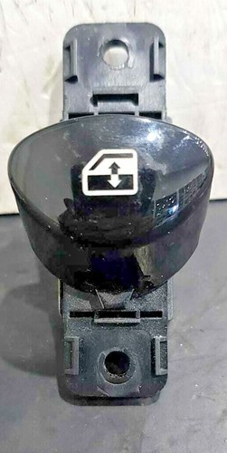 Clip Alzacristallo EWR5236FBA Anteriore Destro Per Fiat 500 (dal 2012) - Ricambio SX68070266AD
