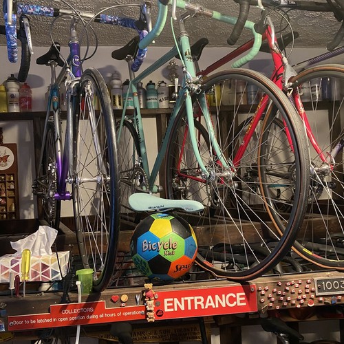 ULTRA RARE 1990's SELLE ITALIA FLITE TITANIUM BIANCHI CELESTE LEATHER SADDLE - Picture 12 of 17