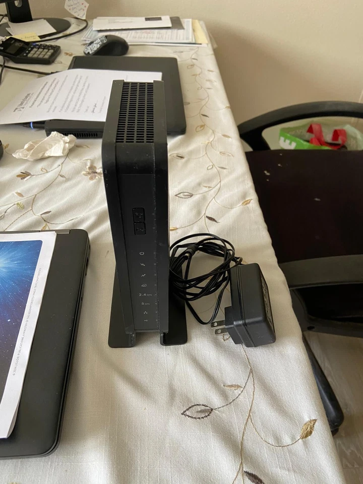 Cable módem router Netgear N600 modelo C3700  Foto 2 de 4