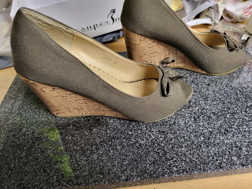 KORK Keilabsatz Pumps mit Schleife - Bild 2 von 4