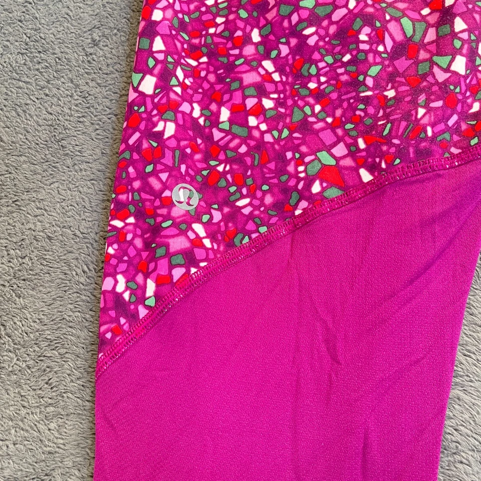 Lululemon Capri Atlético Multicolor Geométrico Magenta Bolsillo Trasero Para Mujer Talla 8 Foto 3 de 4
