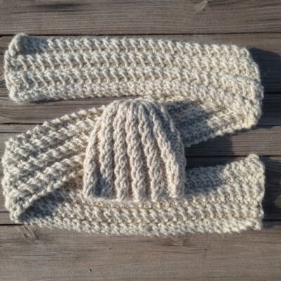 Womens Handmade Alpaca Beanie Hat and Scarf Set Beige Cable 