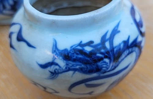 Qing Dynasty Blue and White Dragon Pattern Small Jar pair 清代青花龙纹小罐 h1 - Bild 7 von 10