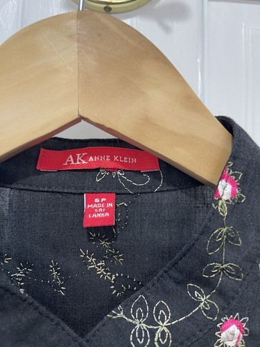 Anne Klein Petite Black Floral 3/4 Sleeve Button Down Shirt Size Petite Small - Imagen 3 de 6