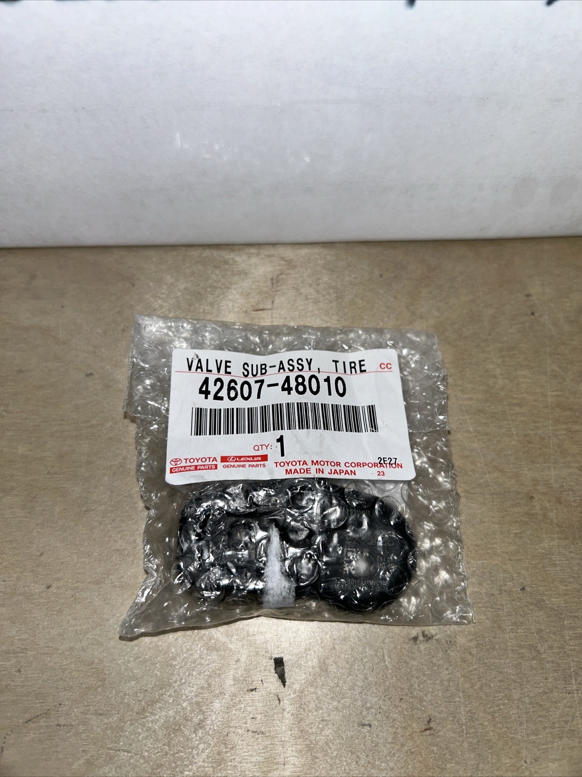 NEW** OEM 1 Genuine TOYOTA/LEXUS TPMS Tire Pressure Sensor 4260748010