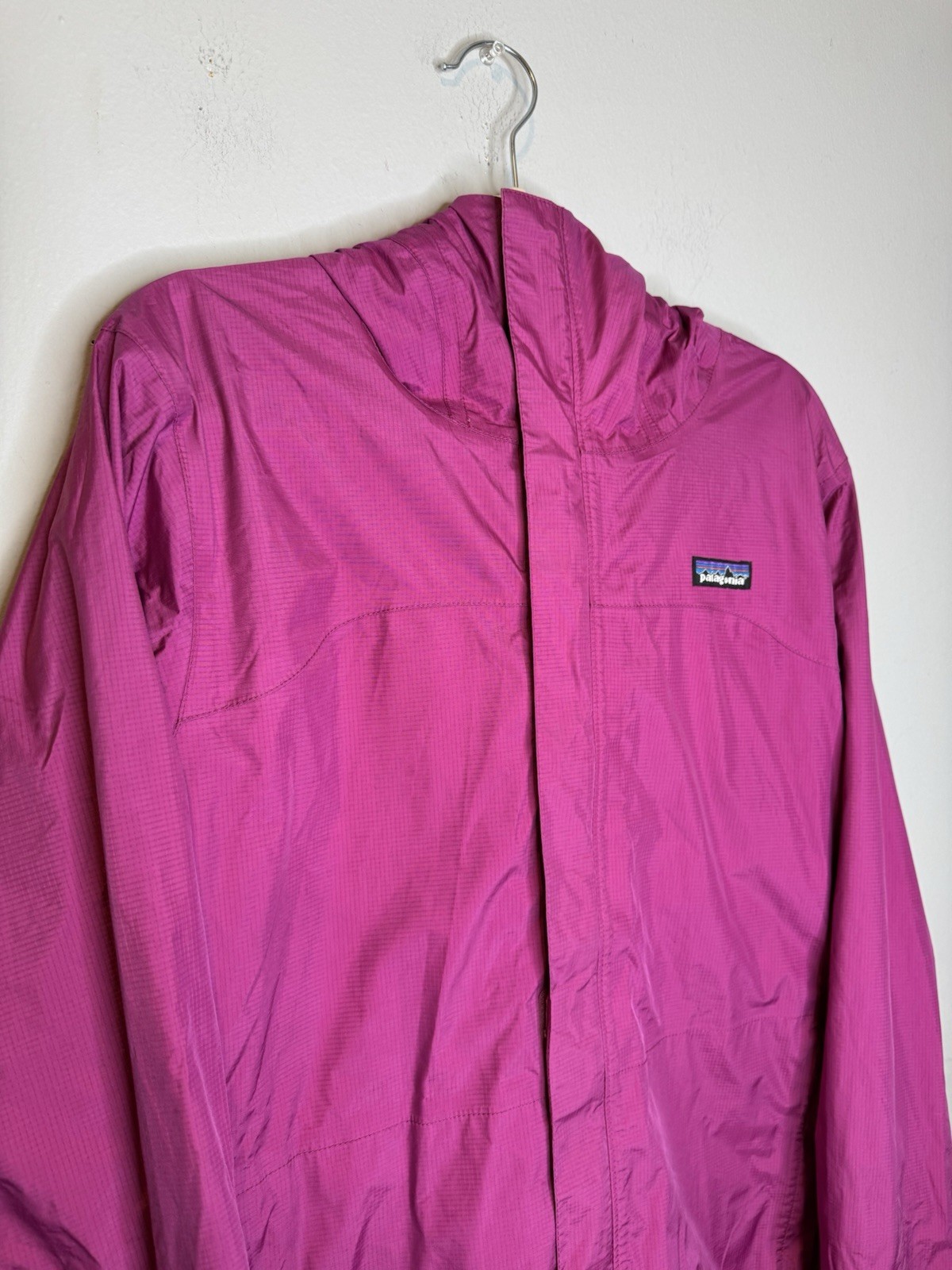 Women’s Patagonia Rain Jacket Large H2NO Torrentshell Pink/purple Hue Hooded thumbnail 3