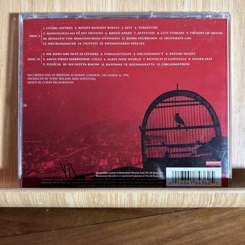 SEPULTURA Under A Pale Grey Sky 2 CD (S4.0) - Image 2 of 4