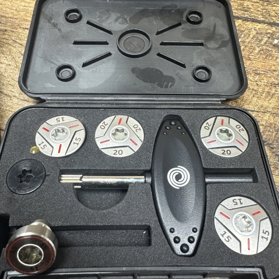 Rare In Original Package Odyssey Tank Cruiser Putter Weight Kit and Tool Lot 3 - Image 3 of 4