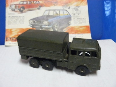 Dinky Toys Berliet Tous Terrain 6x6 grue militaire 1/43 - Collection