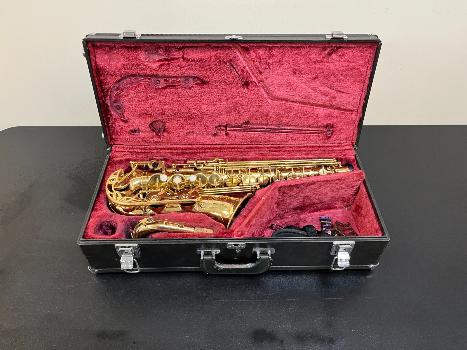 Yamaha YAS62 Eb Alto Yellow Brass Saxophone 4957812531399 eBay