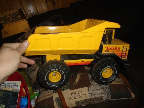 VINTAGE Tonka Dump Truck Toy ~ XMB-975 Turbo Diesel Steel ~ 1980's ~