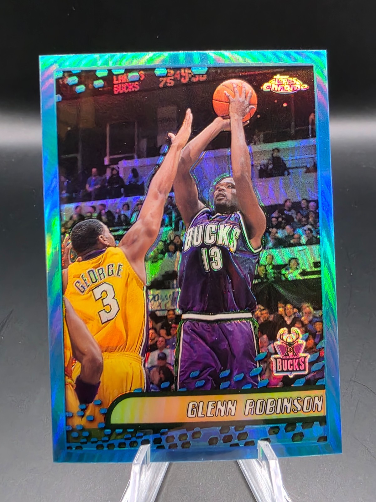 Glenn Robinson #14 (Basketball Cards 2001 Topps Chrome) — is it worth grading?