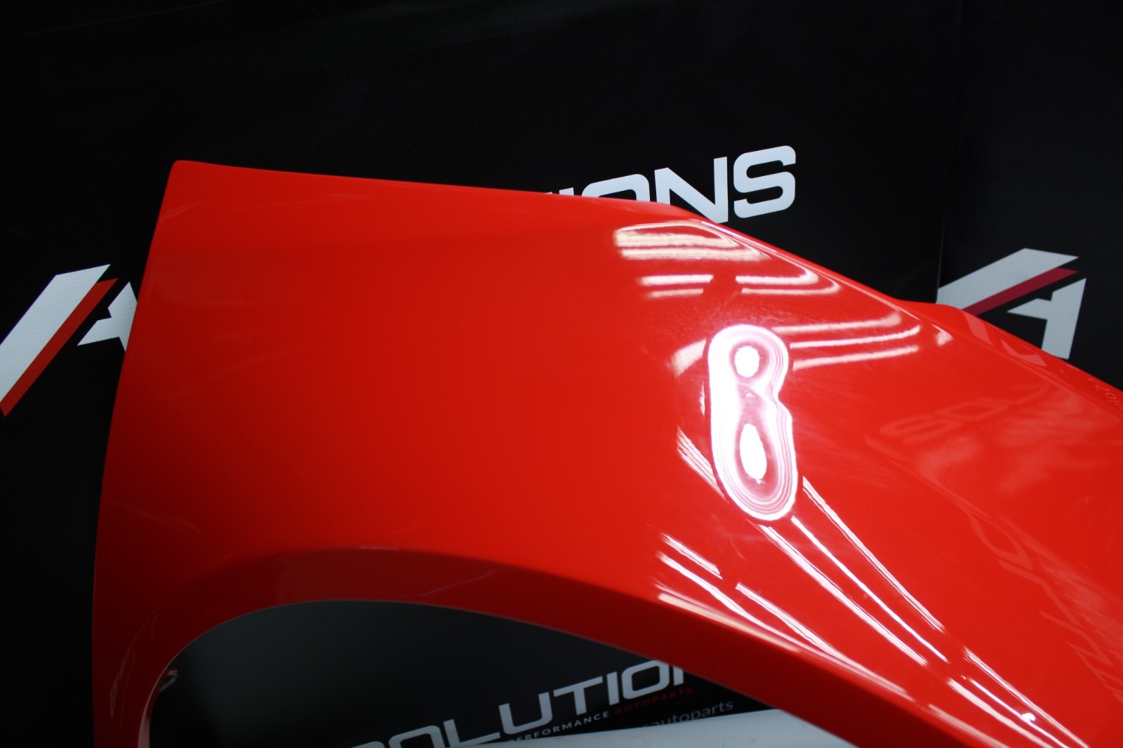 Lamborghini Huracan Coupe Right Front Fender RH 4T0821022D COLOR Z3M  **DAMAGE**