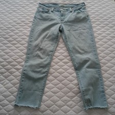 Levi  s Women  s Jeans 31 Light Wash Boyfriend Mid Rise Skinny Leg Distressed